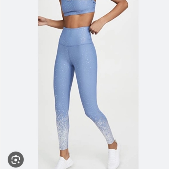 NEW ~BEYOND YOGA~ Silver Alloy High Waisted Leggings Size S Small - Picture 2 of 3